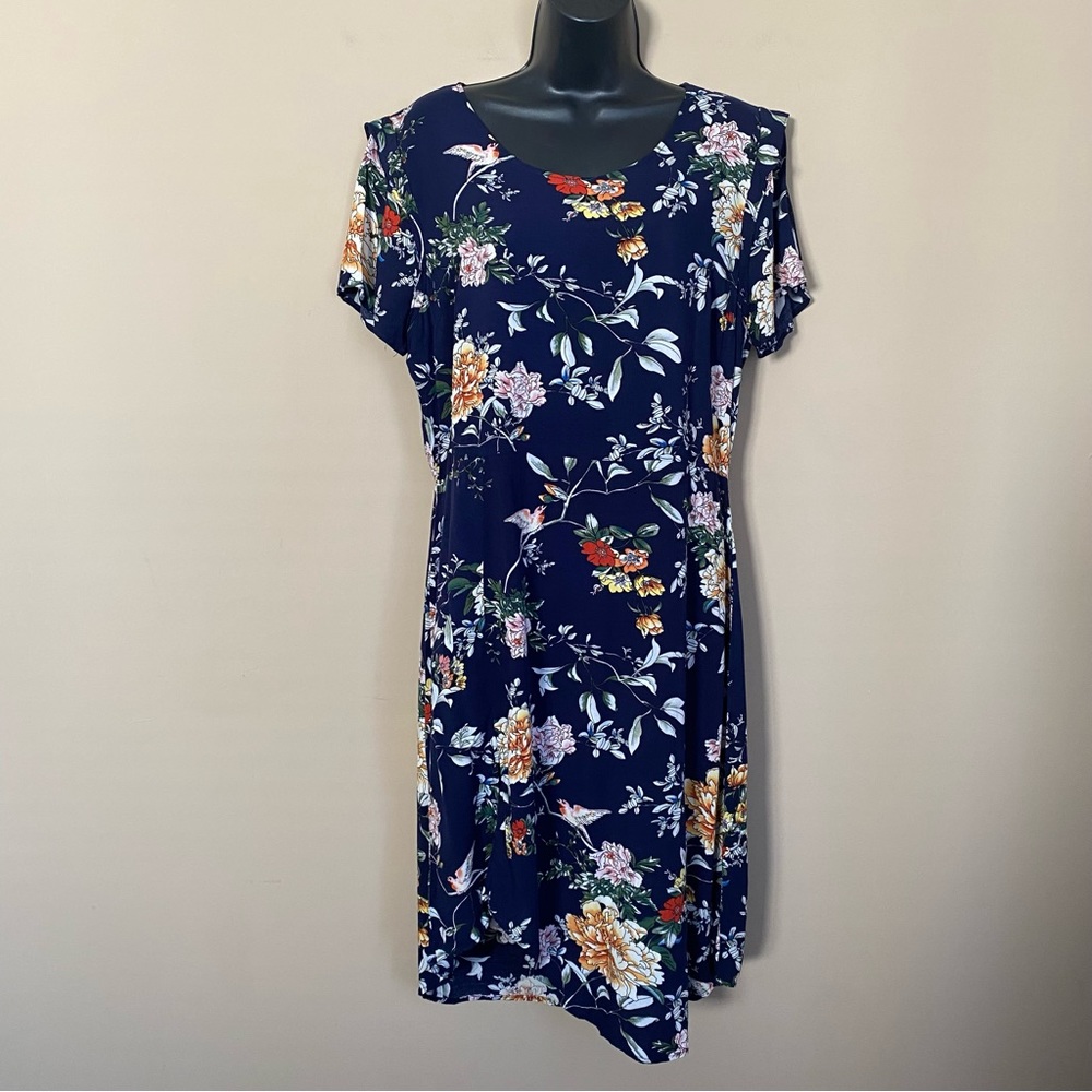 Love Sadie Navy Blue Floral Short Sleeve Dress